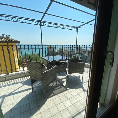 Apartment Castello Mavino Sirmione
